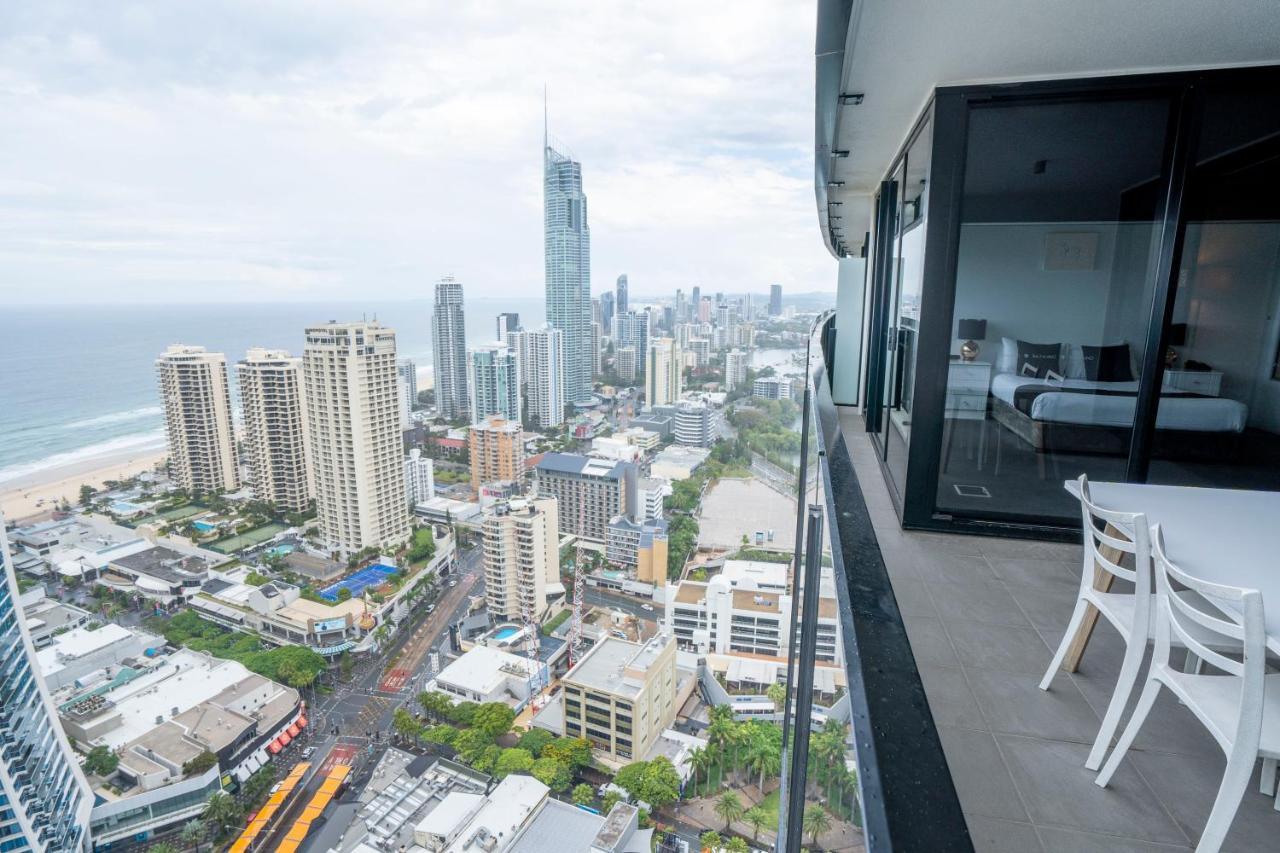 Circle On Cavill Apartment Gold Coast Exterior photo
